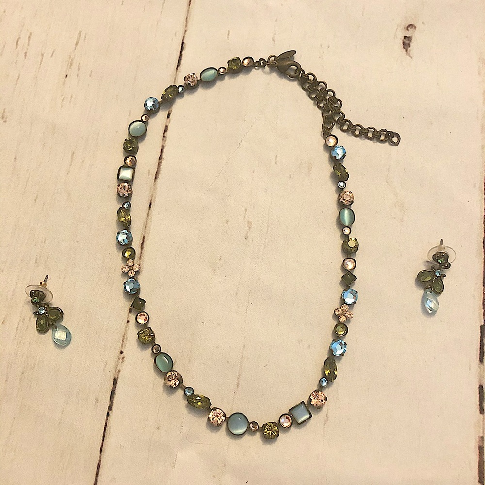 Sorrelli crystal necklace and earrings set